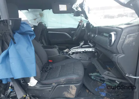 2023 Chevrolet Colorado 4Wd Short Box Z71 z USA, uszkodzony, nr VIN 1GCPTDEK6P1230282